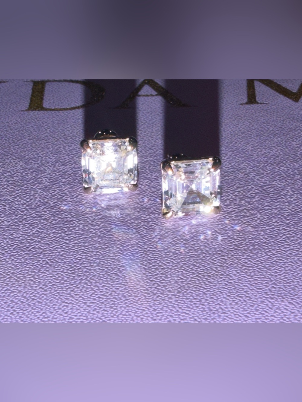 Melinda Maria Jewelry-The Queen's 8mm Studs-Gold/White Diamondettes NIB - Picture 7 of 11